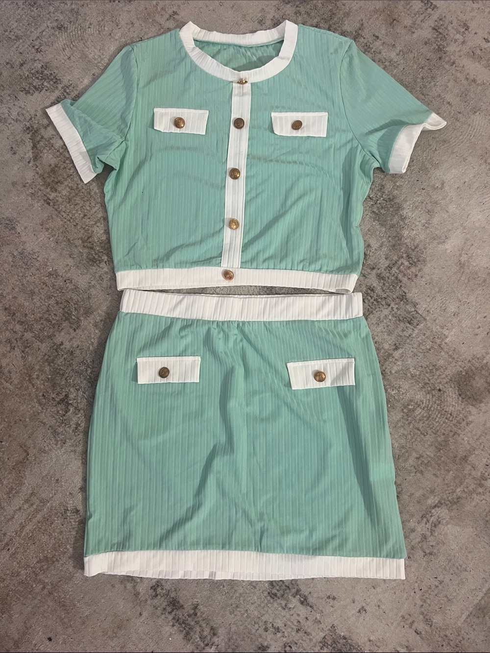 Women's Mint Green Two-Piece Skirt Set - White Trim